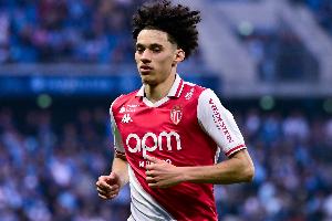 PG模拟器最新版-德天空：勒沃库森现在认为签阿克利乌舍的机会很小 曼城在竞争中